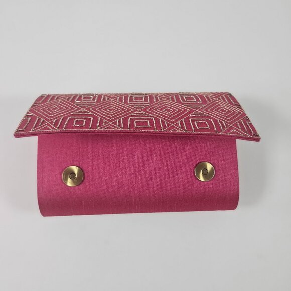 Fabindia Silk Embroidered Clutch Pink Color Including Chain New With Tags - Picture 4 of 13